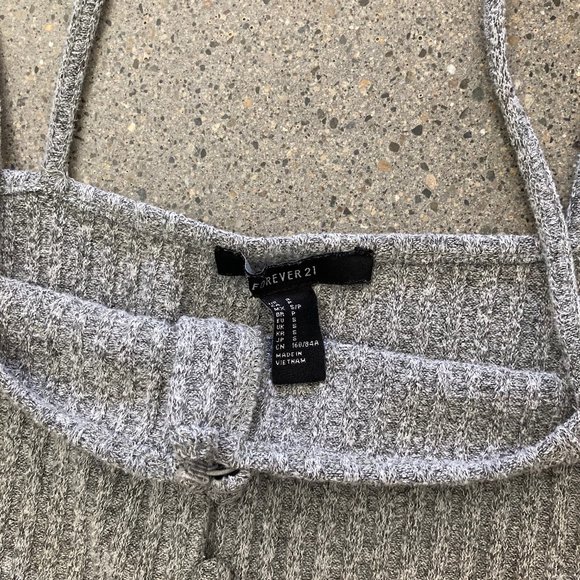 *SOLD* Forever 21 Gray Button Down Crop Cami - Picture 5 of 8